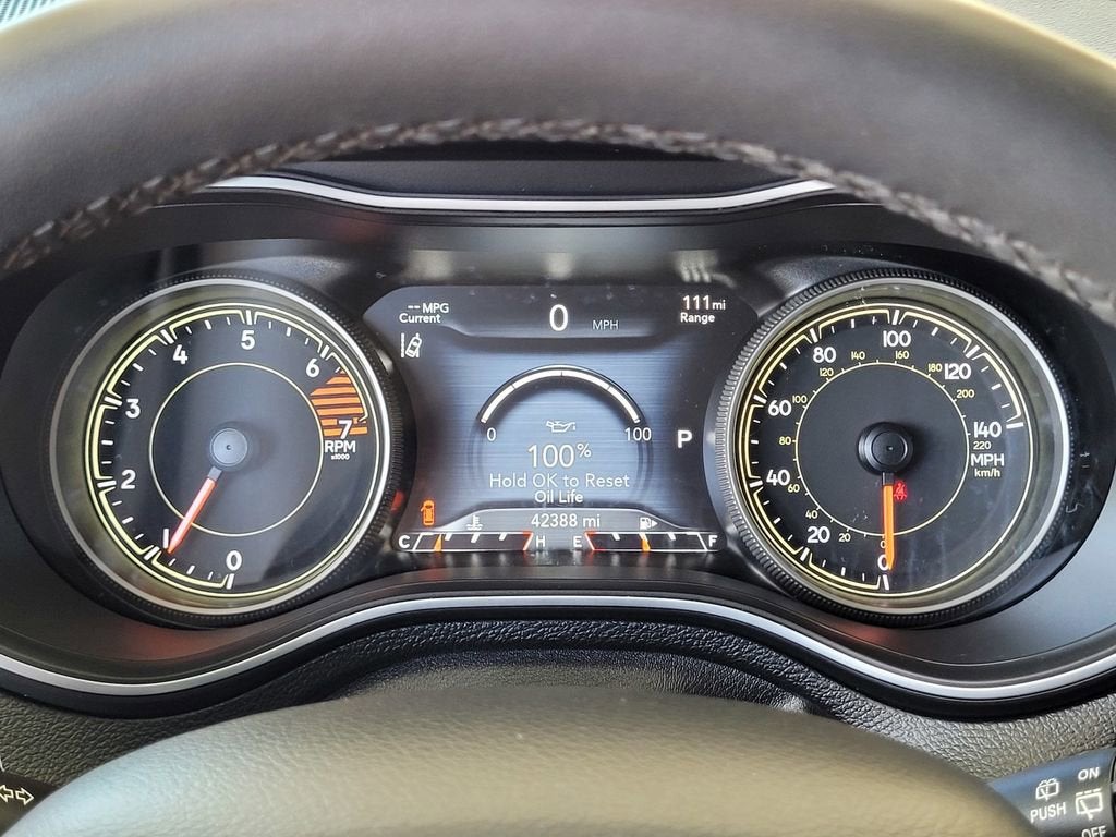 2023 Jeep Cherokee Altitude Lux