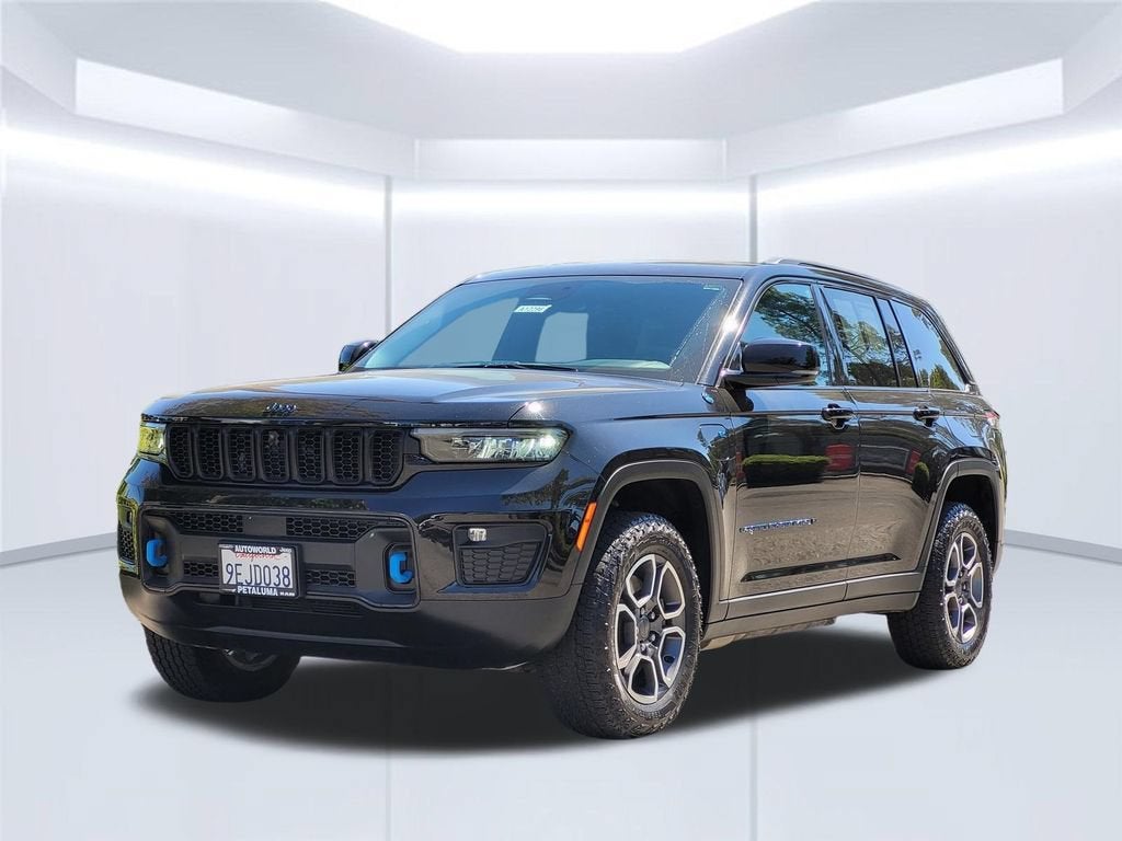 2022 Jeep Grand Cherokee 4xe Trailhawk