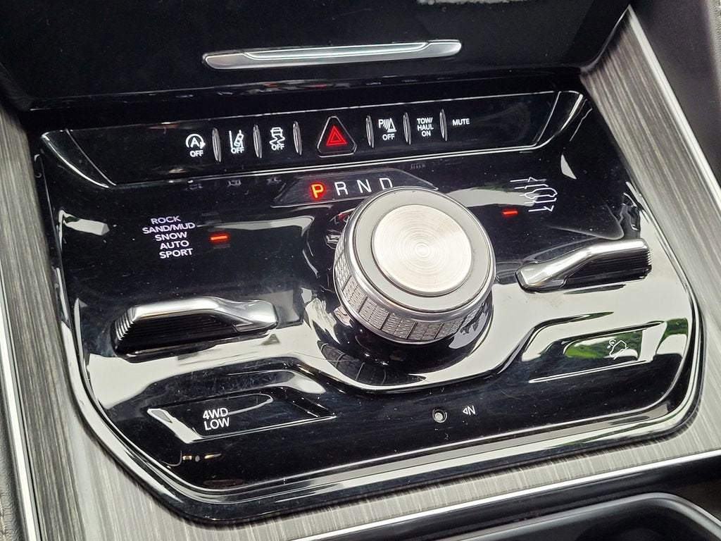 2023 Jeep Wagoneer Series III