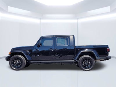 2025 Jeep Gladiator Nighthawk