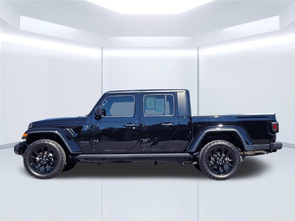 2025 Jeep Gladiator Nighthawk