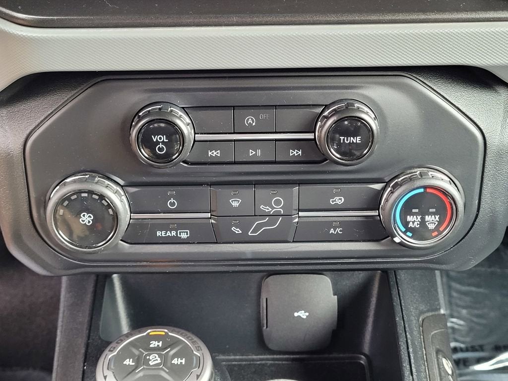 2021 Ford Bronco Base