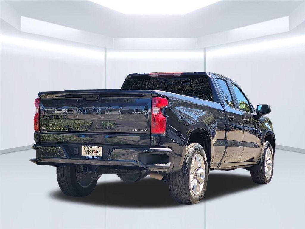 2022 Chevrolet Silverado 1500 Custom