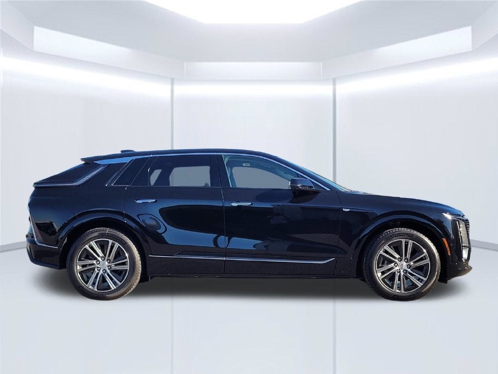 2027 Cadillac LYRIQ Premium Luxury