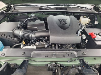 2022 Toyota Tacoma 4WD SR