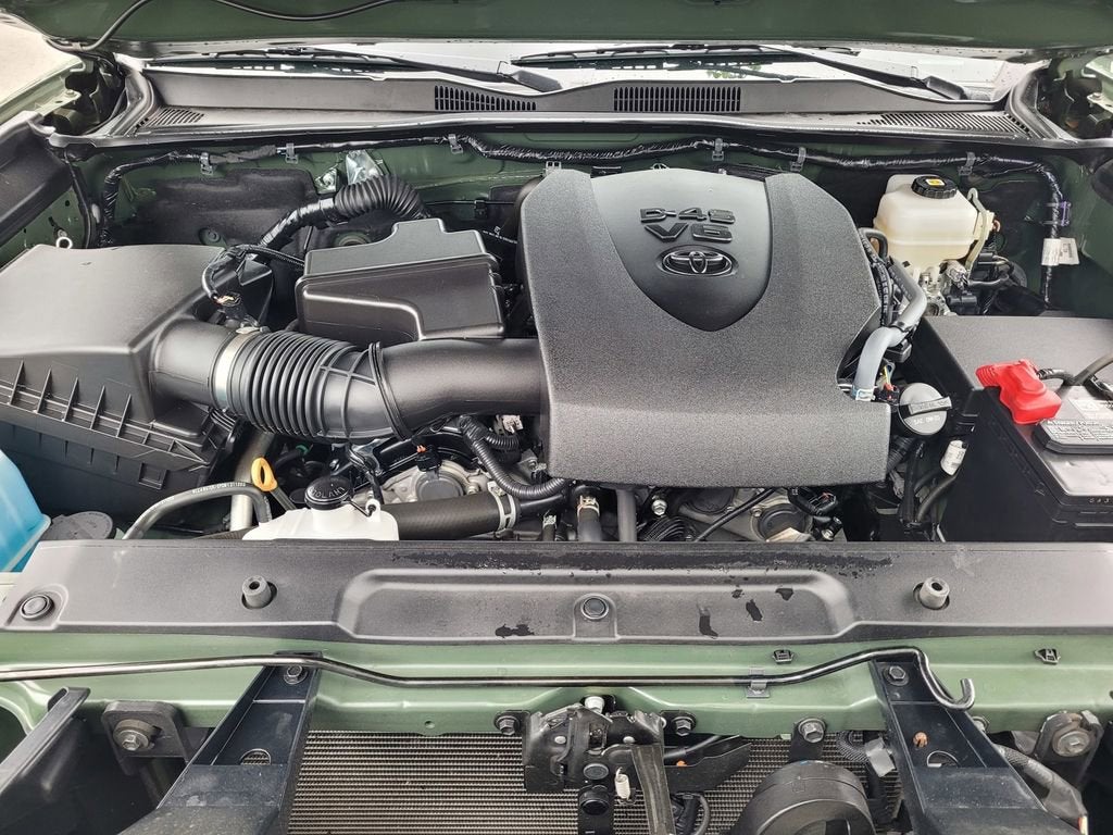 2022 Toyota Tacoma 4WD SR