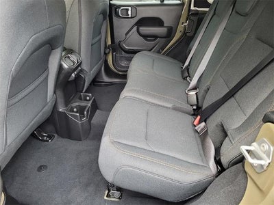 2025 Jeep Wrangler Willys 4 Door 4x4