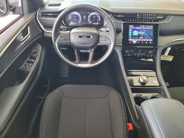 2026 Jeep Grand Cherokee Laredo X 4x4