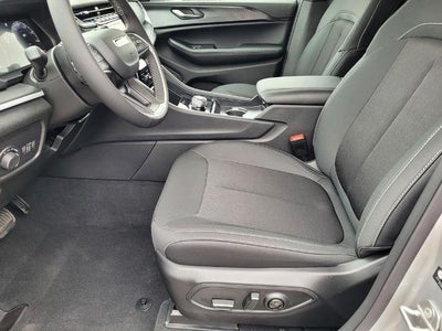 2026 Jeep Grand Cherokee Laredo X 4x4