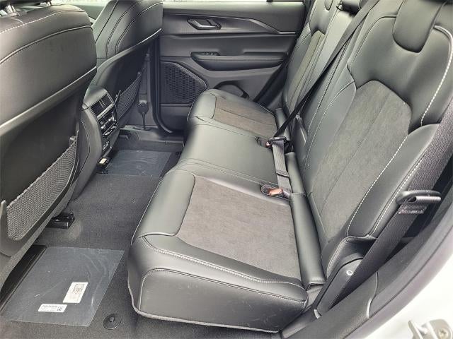 2025 Jeep Grand Cherokee Altitude X 4x4