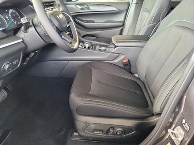 2026 Jeep Grand Cherokee Laredo X 4x4