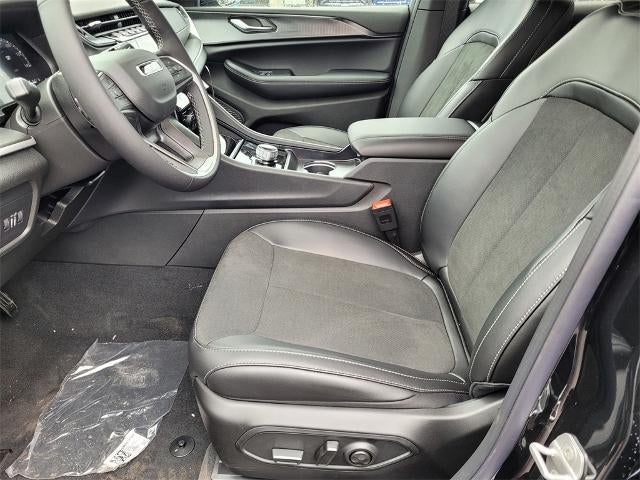 2025 Jeep Grand Cherokee Altitude X 4x4