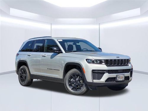 2026 Jeep Grand Cherokee Laredo Altitude 4x4