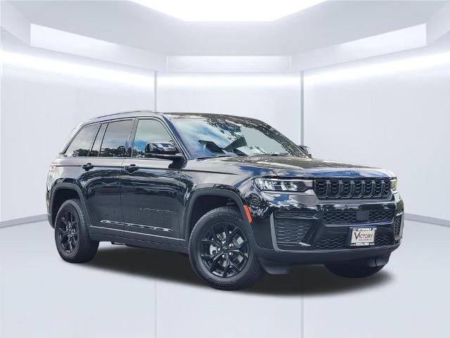 2026 Jeep Grand Cherokee Laredo Altitude 4x4