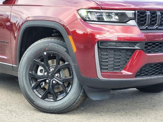 2026 Jeep Grand Cherokee Laredo Altitude 4x4