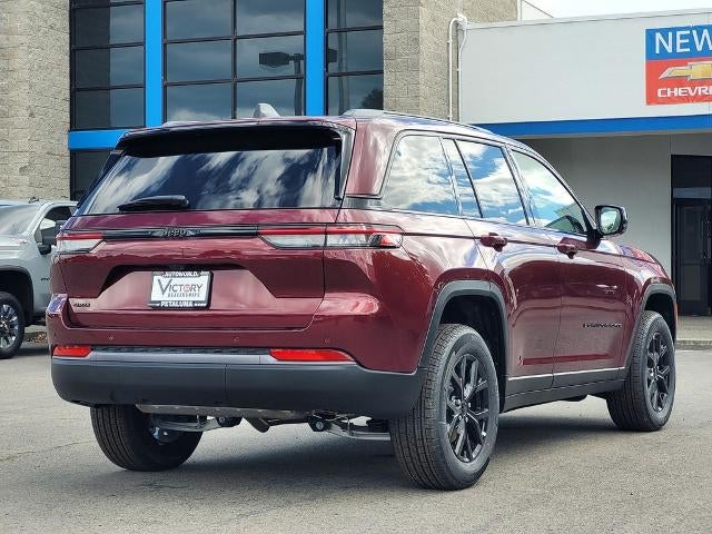 2026 Jeep Grand Cherokee Laredo Altitude 4x4