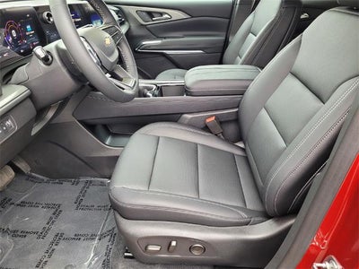 2025 Chevrolet Traverse LT w/2LT