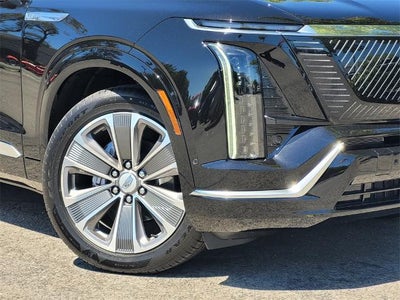 2026 Cadillac VISTIQ AWD 4dr Luxury