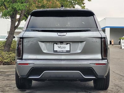 2026 Cadillac VISTIQ AWD 4dr Platinum