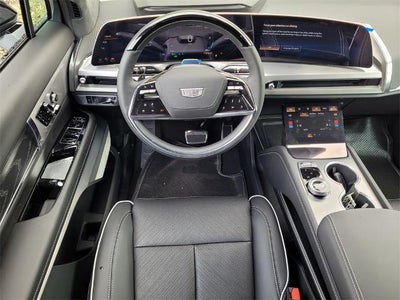 2026 Cadillac VISTIQ AWD 4dr Platinum