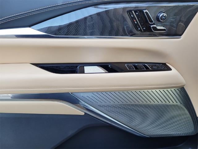 2025 Cadillac ESCALADE IQ AWD Sport 2