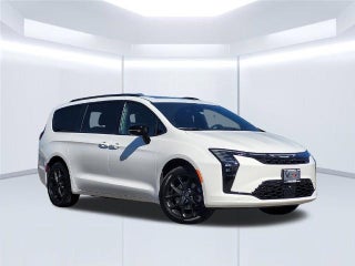 2027 Chrysler Pacifica Limited AWD