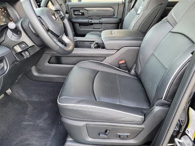 2026 RAM 3500 Limited 4x4 Crew Cab 8' Box