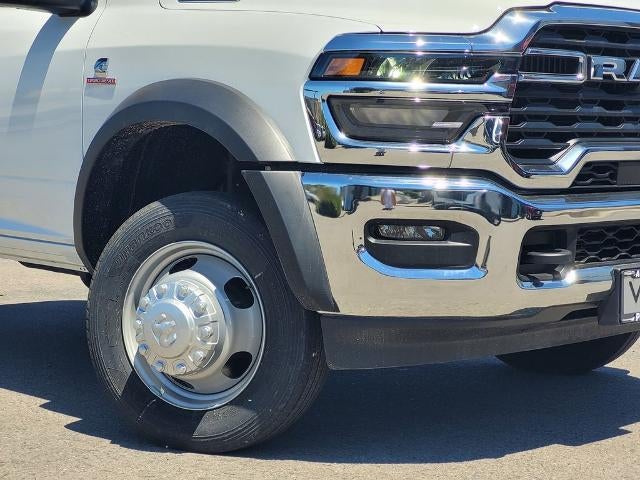2026 RAM 5500 Chassis Cab Tradesman 4x4 Crew Cab 84" CA 197.4" WB