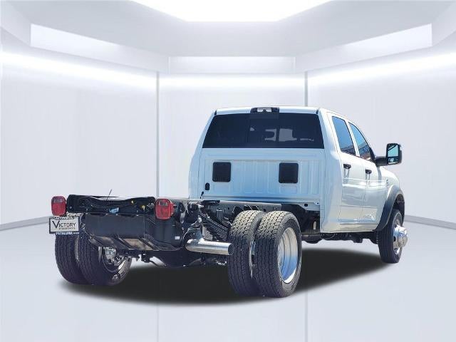 2026 RAM 5500 Chassis Cab Tradesman 4x4 Crew Cab 84" CA 197.4" WB